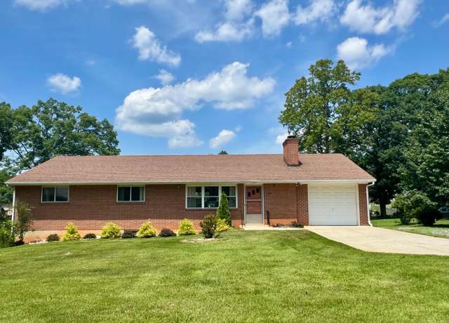 Property at 149 Powtan Dr, Lynchburg, VA 24502, 4 beds, 3 baths