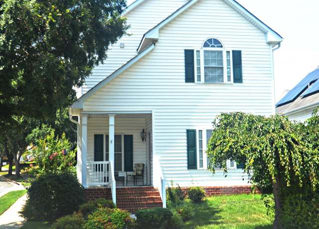 Property at 300 Wyndhurst Drive Dr, Lynchburg, VA 24502, 3 beds, 2.5 baths