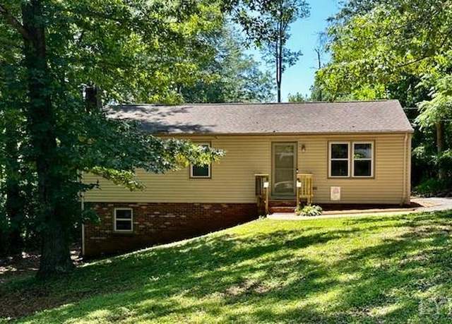 Property at 711 Fleetwood Dr, Lynchburg, VA 24501, 3 beds, 3 baths