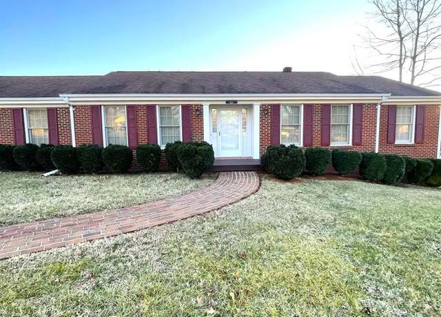 Property at 1102 Smith St, Bedford, VA 24523, 3 beds, 3 baths
