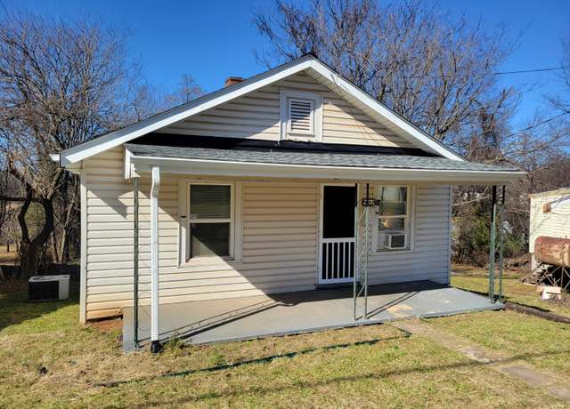 Property at 2205 Craig St, Lynchburg, VA 24501, 2 beds, 1 bath
