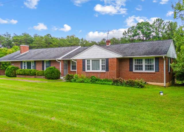 Property at 7449 Epsons Rd, Gladys, VA 24554, 3 beds, 2 baths