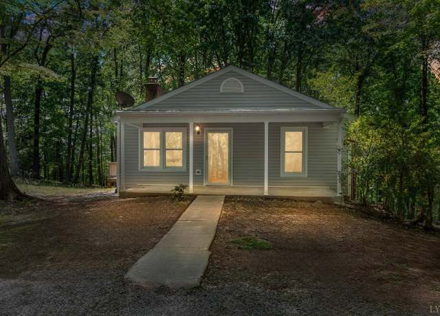 Property at 1120 Cedar Lane Ct, Lynchburg, VA 24503, 2 beds, 1 bath
