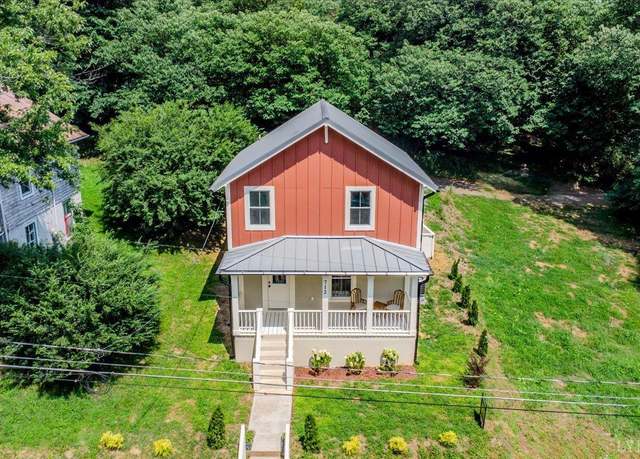 Property at 712 Hancock St, Lynchburg, VA 24504, 2 beds, 1.5 baths
