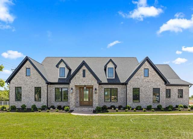Property at 100 Stables Ln, Lynchburg, VA 24503, 3 beds, 4.5 baths