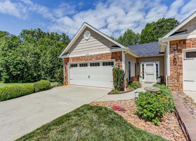 Property at 206 Bella Ct, Lynchburg, VA 24502, 2 beds, 3 baths