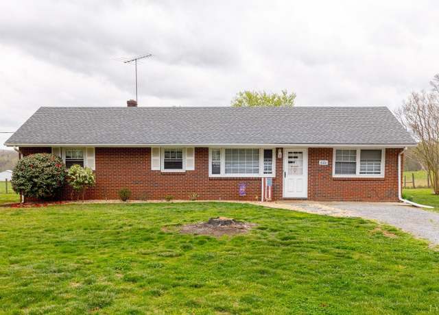 Property at 4100 Roark Mill Rd, Hurt, VA 24563, 3 beds, 2 baths