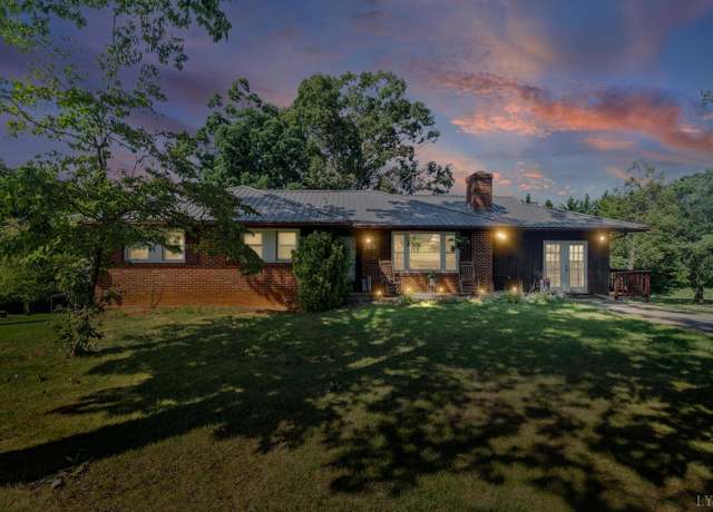 Property at 200 Ramsey Rd, Hurt, VA 24563, 3 beds, 2.5 baths