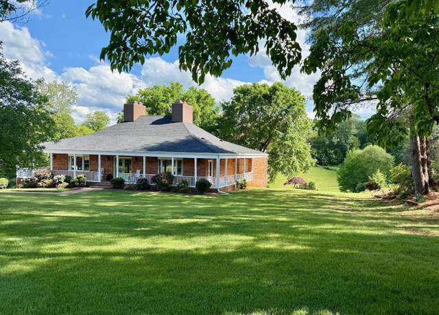 Property at 306 Quail Meadows Dr, Forest, VA 24551, 3 beds, 3 baths