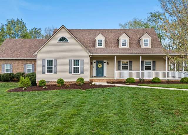 Property at 813 Lake Vista Dr, Forest, VA 24551, 4 beds, 4 baths