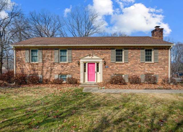 Property at 104 Clearview Cir, Rustburg, VA 24588, 5 beds, 3 baths