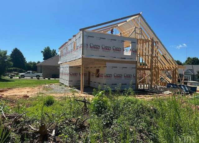 Property at 217 Stonegate Way Way, Danville, VA 24541, 3 beds, 2.5 baths