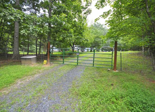 Property at 150 Stallion Ct, Amherst, VA 24521, 3 beds, 2 baths