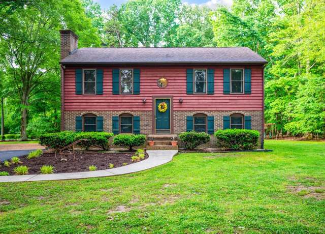 Property at 347 Dogwood Dr, Madison Heights, VA 24572, 4 beds, 2 baths