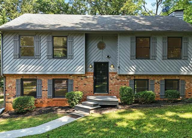 Property at 303 Jefferson Woods Dr, Forest, VA 24551, 3 beds, 2 baths