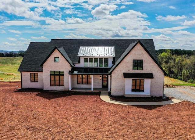 Property at 116 Stables Ln, Lynchburg, VA 24503, 6 beds, 4.5 baths