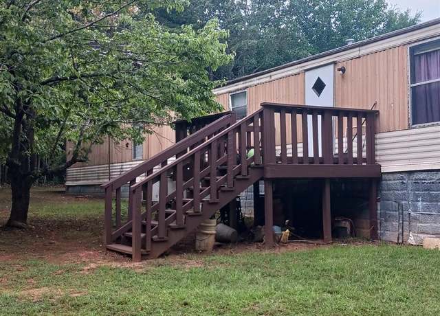 Property at 6164 Straightstone Rd, Long Island, VA 24569, 2 beds, 2 baths