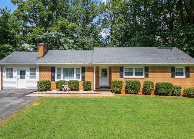 Property at 52 Winding Way Rd, Lynchburg, VA 24502, 3 beds, 2 baths
