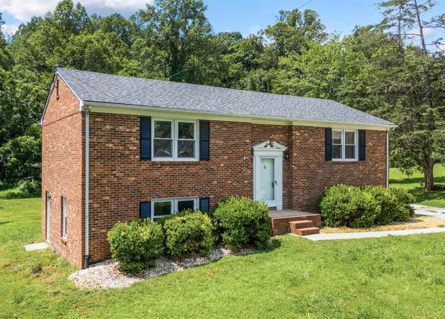 Property at 106 Omega Ct, Lynchburg, VA 24502, 3 beds, 2 baths