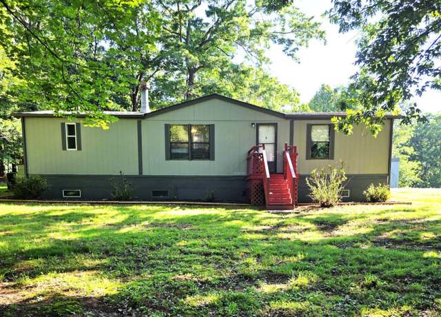 Property at 271 Candlemakers Ln, Rustburg, VA 24588, 3 beds, 2 baths
