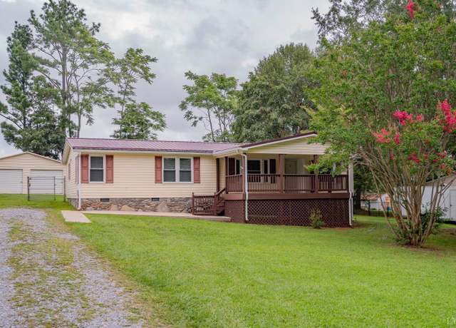 Property at 158 Southern Dr, Rustburg, VA 24588, 3 beds, 2 baths