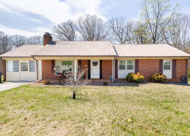 Property at 122 White Pine Dr Dr, Lynchburg, VA 24501, 3 beds, 2 baths