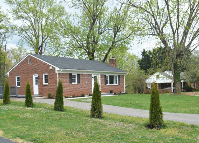 Property at 109 Pearson Dr, Lynchburg, VA 24502, 3 beds, 2 baths