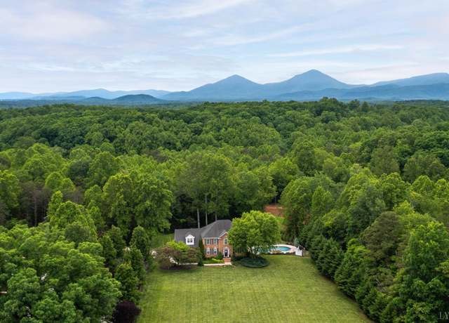 Property at 3374 Goode Station Rd, Goode, VA 24556, 5 beds, 3.5 baths