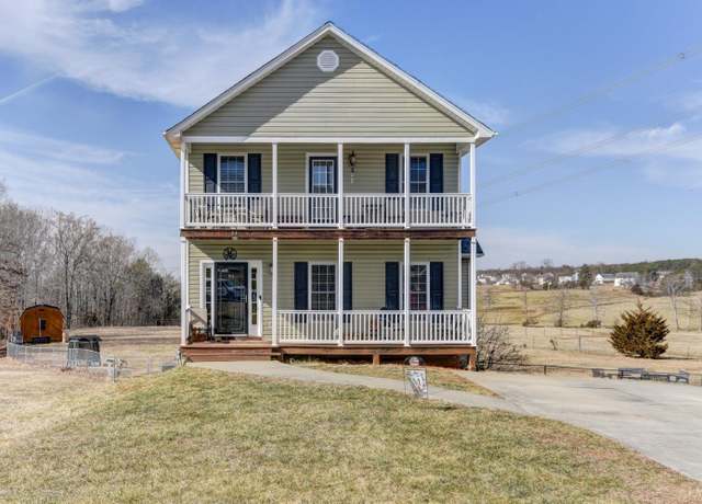 Property at 84 Jeter Ct, Lynchburg, VA 24501, 3 beds, 3.5 baths