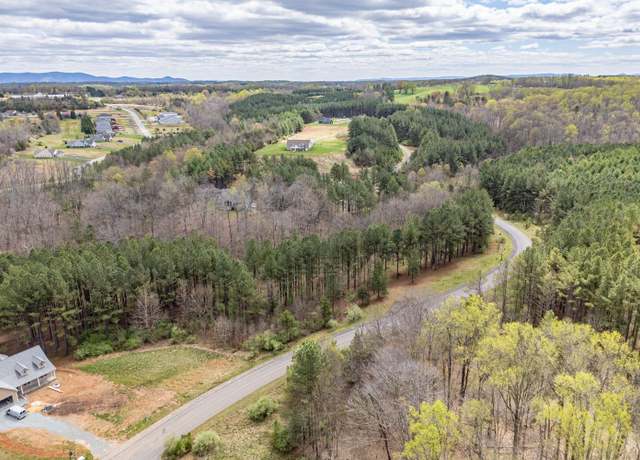 Property at 53 Lakewatch Cir, Moneta, VA 24121