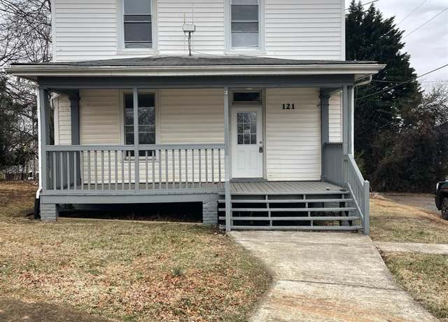 Property at 121 Thomas Rd, Lynchburg, VA 24501, 4 beds, 2 baths