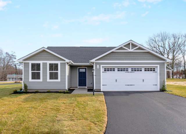 Property at 18 Emmitt Dr, Lynchburg, VA 24502, 3 beds, 2 baths