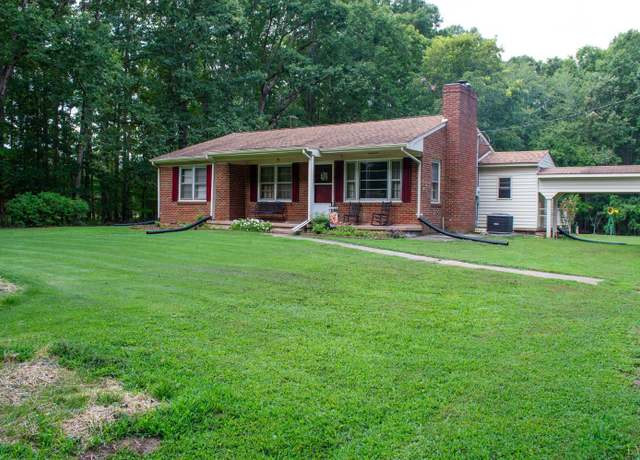 Property at 10169 LP Bailey Memorial Hwy, Nathalie, VA 24577, 3 beds, 1.5 baths