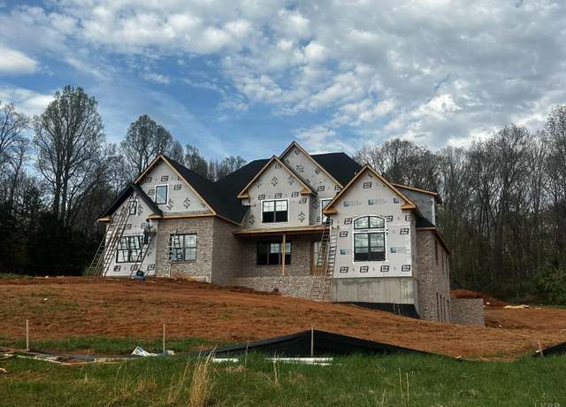 Property at 14 Deer Hollow Rd, Forest, VA 24551, 5 beds, 4.5 baths