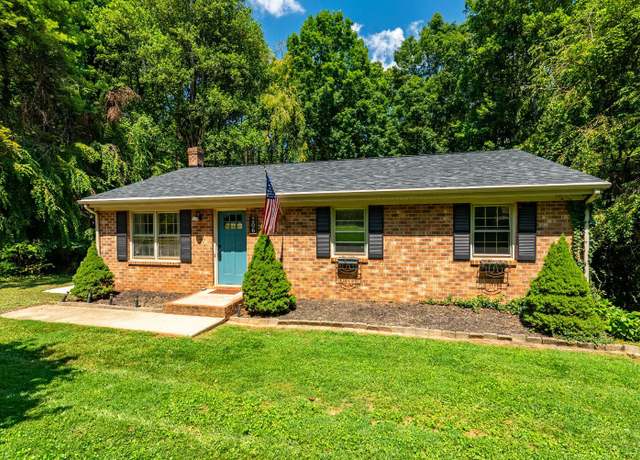 Property at 206 Simsbury Ln, Forest, VA 24551, 4 beds, 3 baths