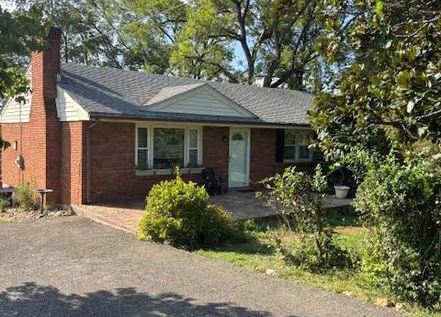 Property at 1119 Standish Cir, Lynchburg, VA 24501, 3 beds, 2 baths