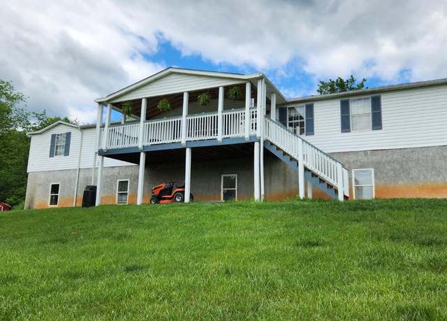 Property at 197 Brook Ln, Concord, VA 24538, 3 beds, 3 baths