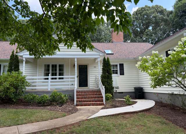 Property at 353 Clays Crossing Dr, Forest, VA 24551, 2 beds, 2 baths