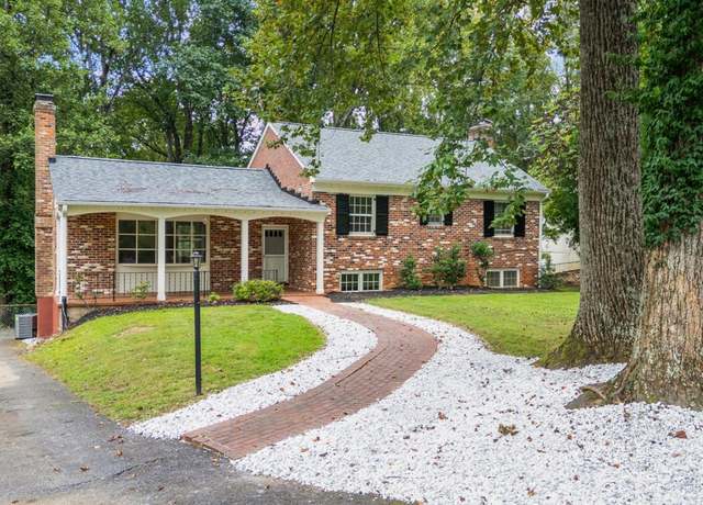 Property at 2030 Royal Oak Way, Lynchburg, VA 24503, 4 beds, 2.5 baths