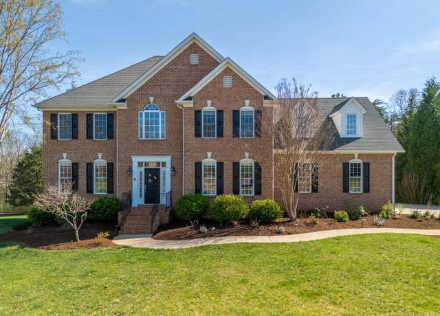 Property at 132 Beacon Hl, Lynchburg, VA 24503, 4 beds, 4 baths
