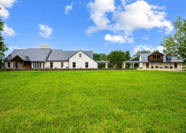 Property at 7845 Bear Creek Rd, Gladys, VA 24554, 8 beds, 7.5 baths