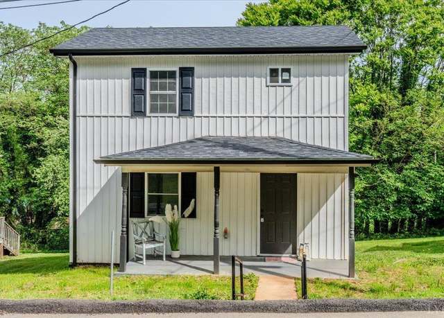 Property at 17 Beverly St, Lynchburg, VA 24501, 2 beds, 2 baths