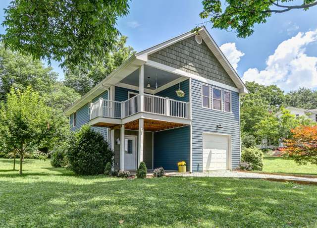 Property at 421 Lee St, Bedford, VA 24523, 2 beds, 2 baths