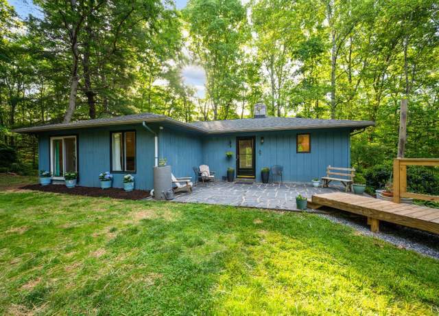 Property at 1230 Viewmont Dr, Evington, VA 24550, 3 beds, 3 baths