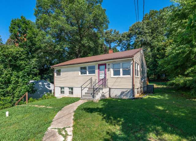 Property at 1012 Park St, Altavista, VA 24517, 3 beds, 1 bath