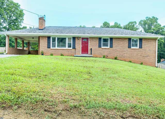 Property at 137 Poplar Terrace Dr, Lynchburg, VA 24502, 4 beds, 3 baths