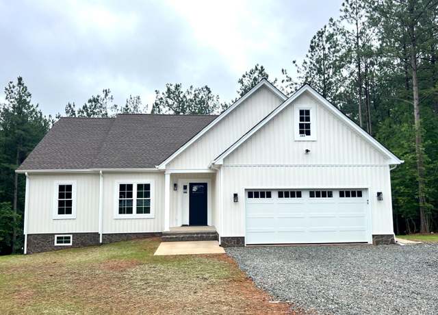 Property at 240 Mansfield Dr, Madison Heights, VA 24572, 3 beds, 2 baths