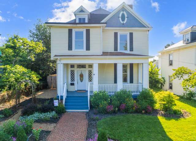Property at 838 Rivermont Ave, Lynchburg, VA 24504, 4 beds, 2.5 baths