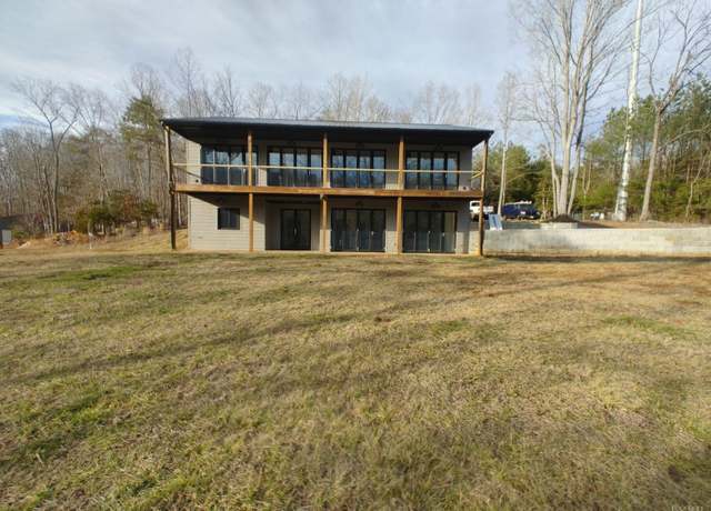 Property at 8915 Charlemont Rd, Goode, VA 24556, 3 beds, 2.5 baths