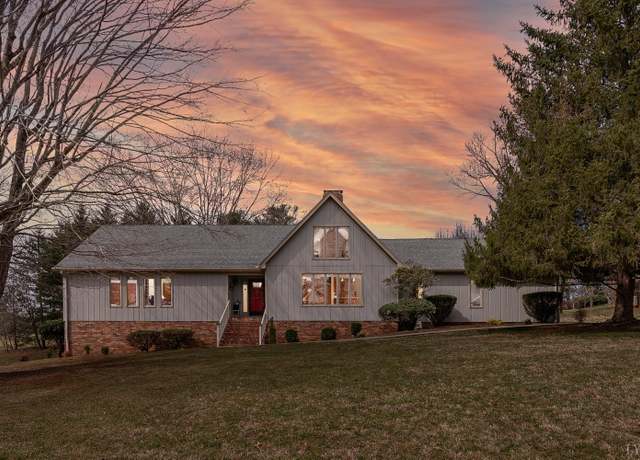 Property at 107 Hitching Post Ln, Forest, VA 24551, 3 beds, 3 baths